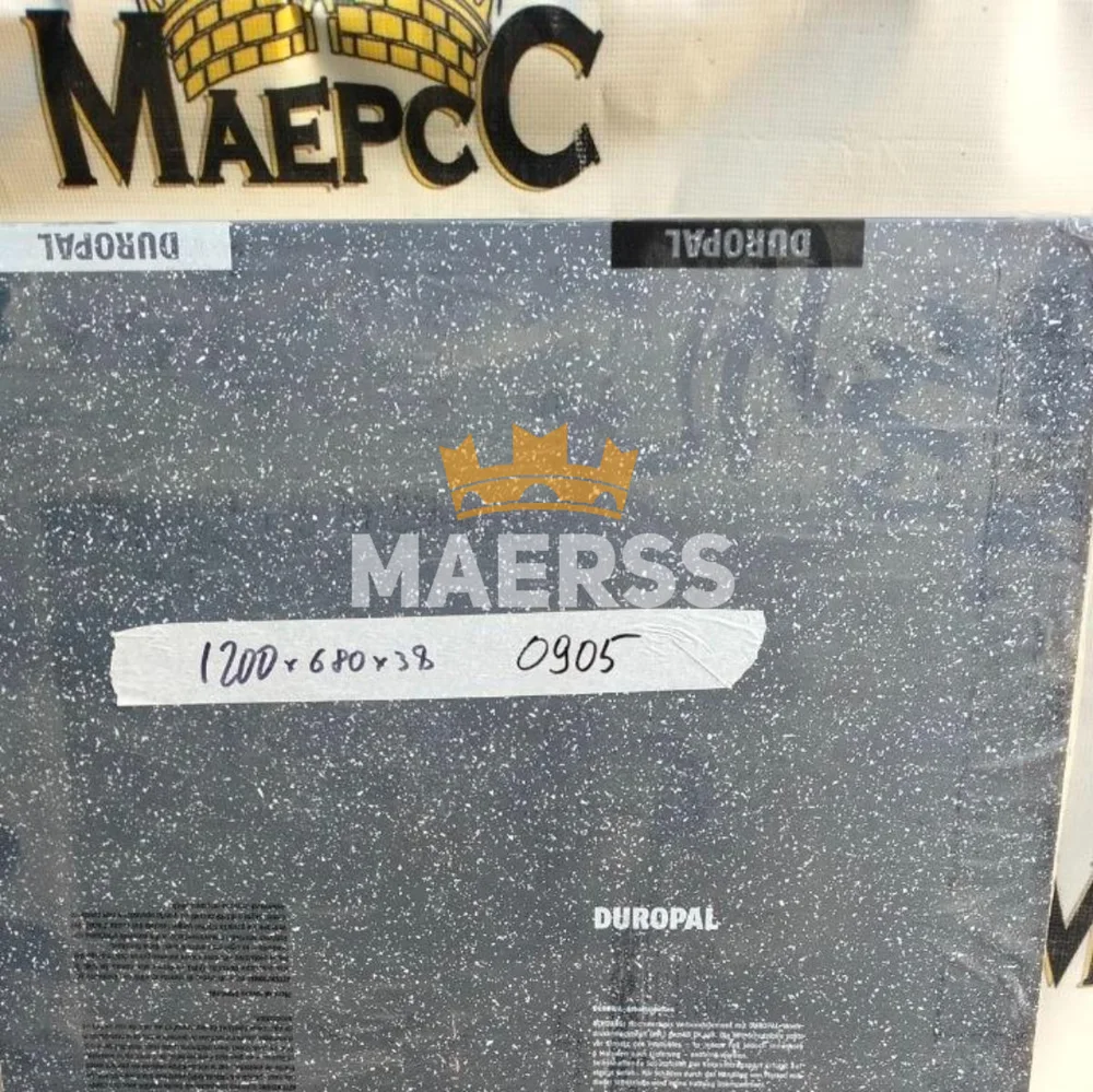 40*1200*680мм Z0905FG обрезок столешницы Duropal черная искра в ПВХ кромке